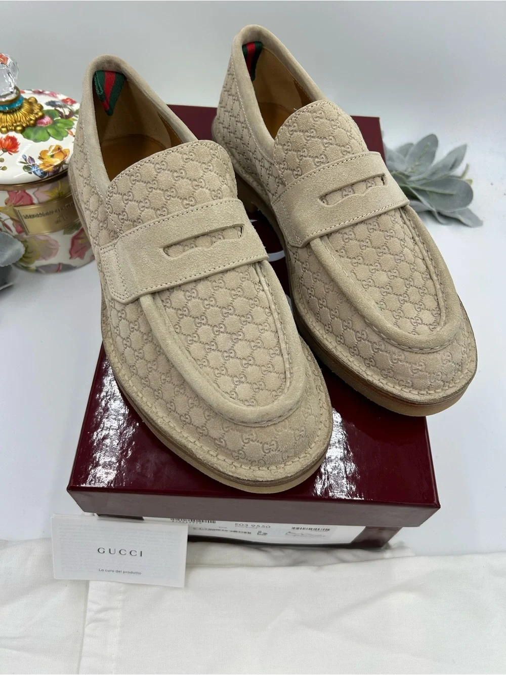 Gucci Men's oatmeal Suede GG Logo Penny Loafers size 8 fits 9 US made in Italy